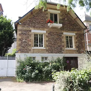  Frühstückspension D'hote Le Jardin De L'esplanade Centre Et Gare Frankreich